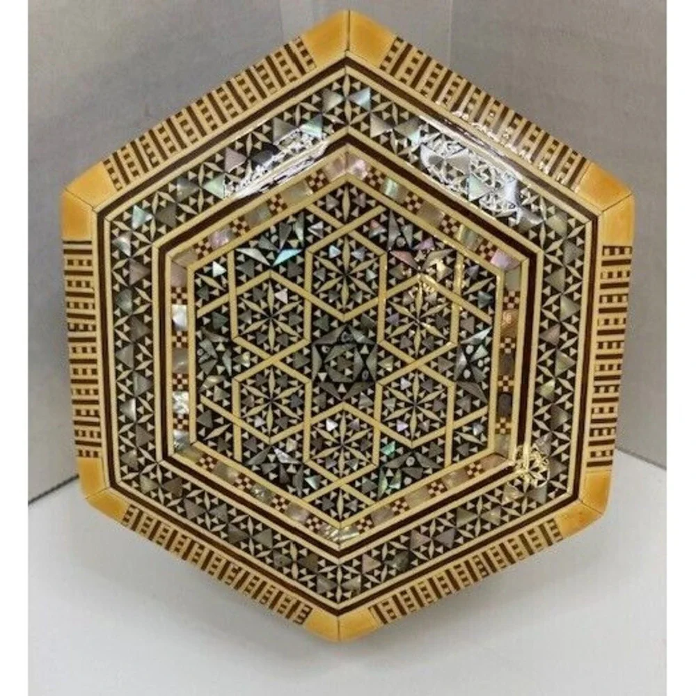 Vintage Egyptian Wood & Mother Pearl Inlay Trinket Box Lined Red Velvet  Hexagon - Picture 2 of 10